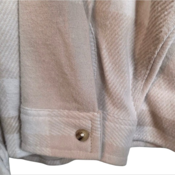 Members Mark Cozy Button Down Long Sleeve
Plaid Cream And Tan Shirt. - Picture 6 of 13